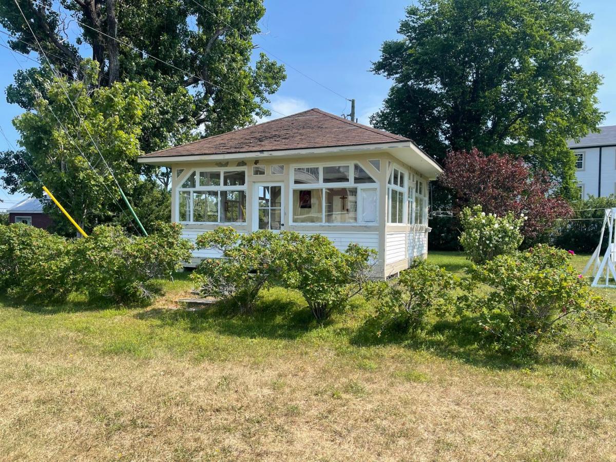 Le Couvent Appartement Sainte Anne-des-Chênes Buitenkant foto