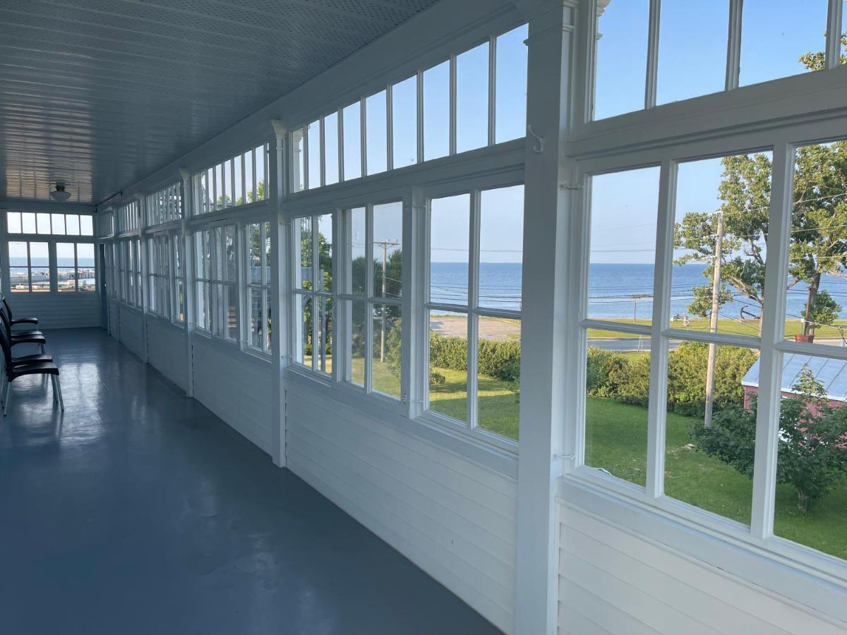 Le Couvent Appartement Sainte Anne-des-Chênes Buitenkant foto