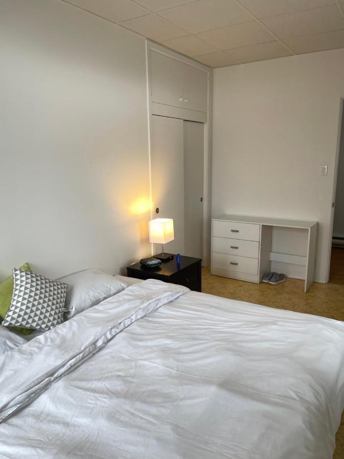 Le Couvent Appartement Sainte Anne-des-Chênes Buitenkant foto