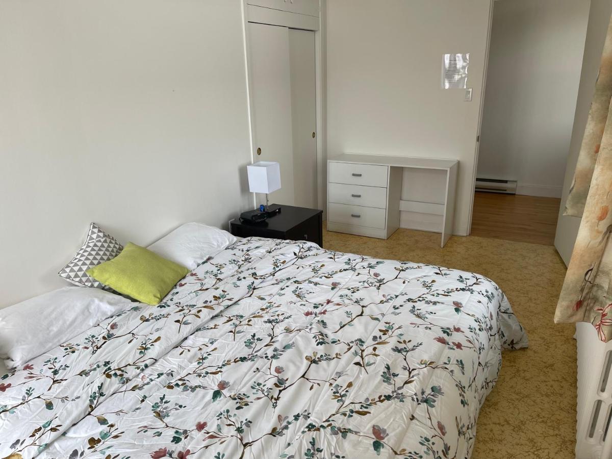 Le Couvent Appartement Sainte Anne-des-Chênes Buitenkant foto