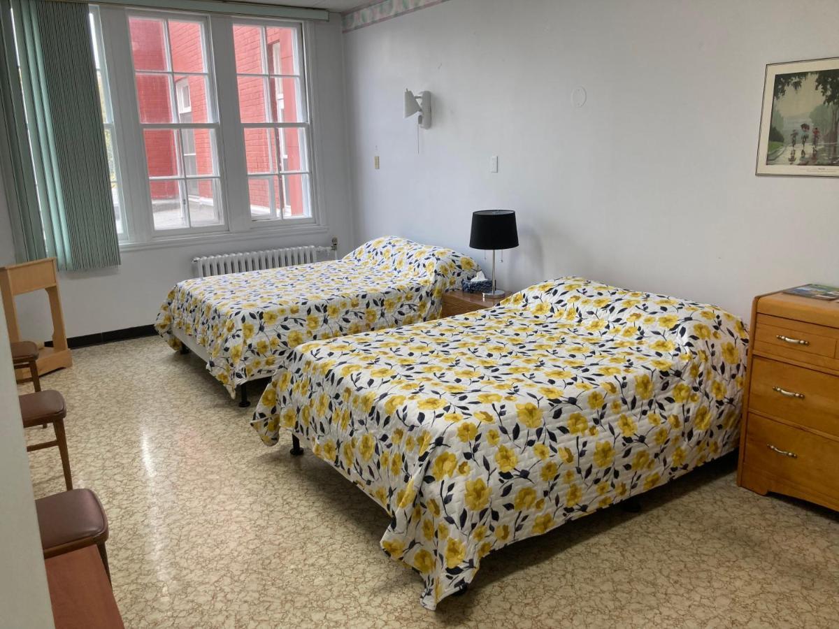 Le Couvent Appartement Sainte Anne-des-Chênes Buitenkant foto
