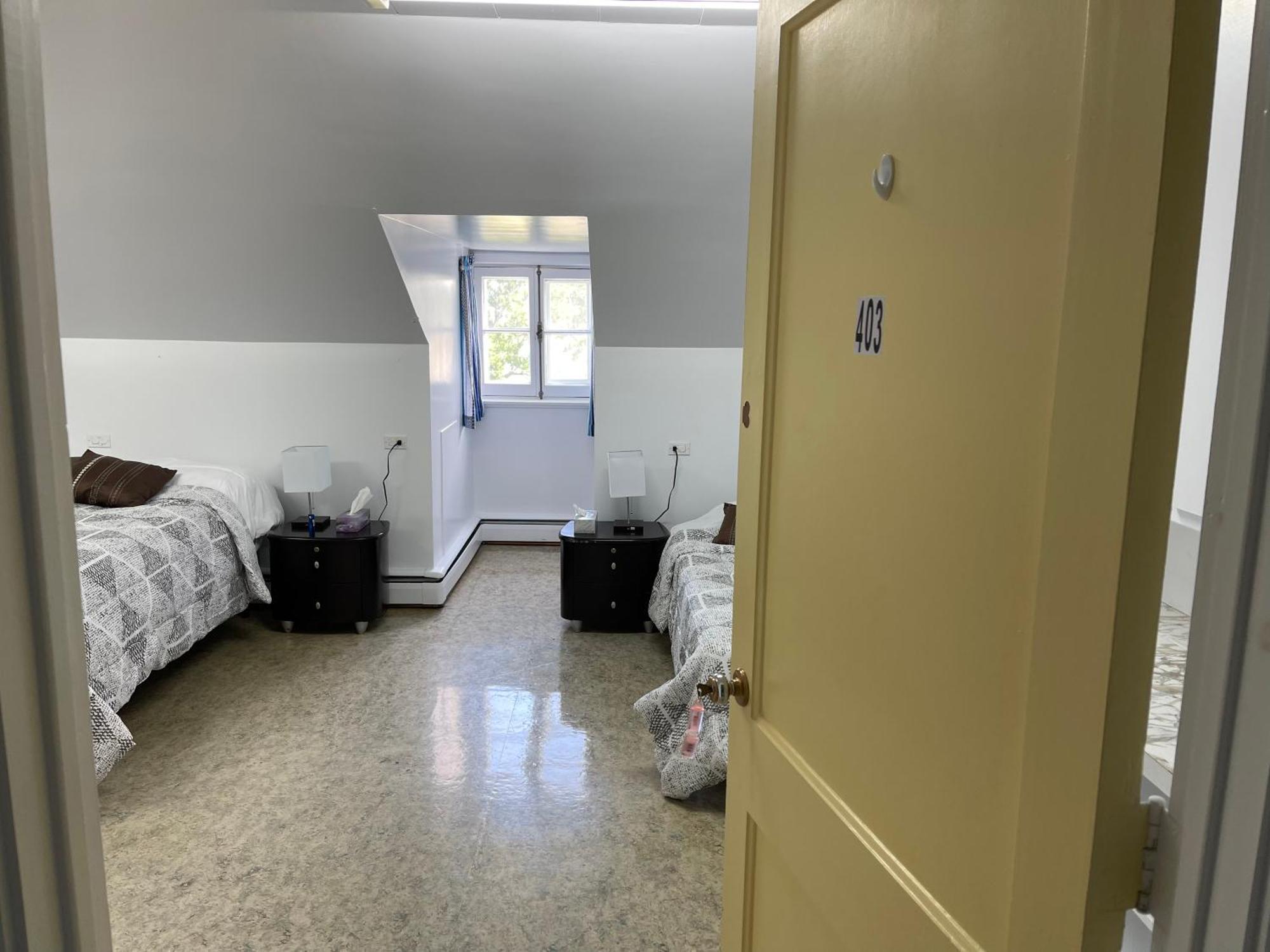 Le Couvent Appartement Sainte Anne-des-Chênes Buitenkant foto