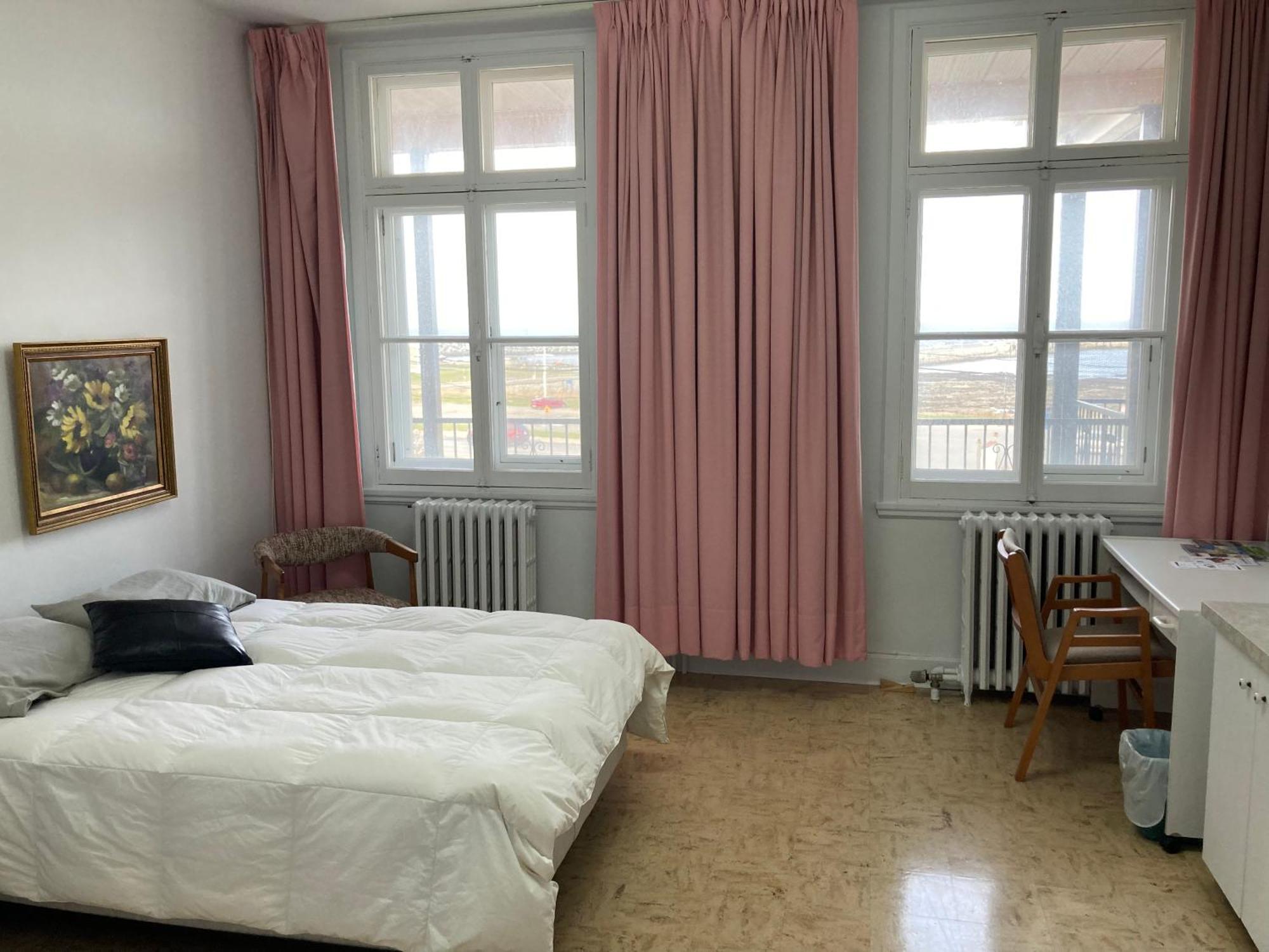 Le Couvent Appartement Sainte Anne-des-Chênes Buitenkant foto