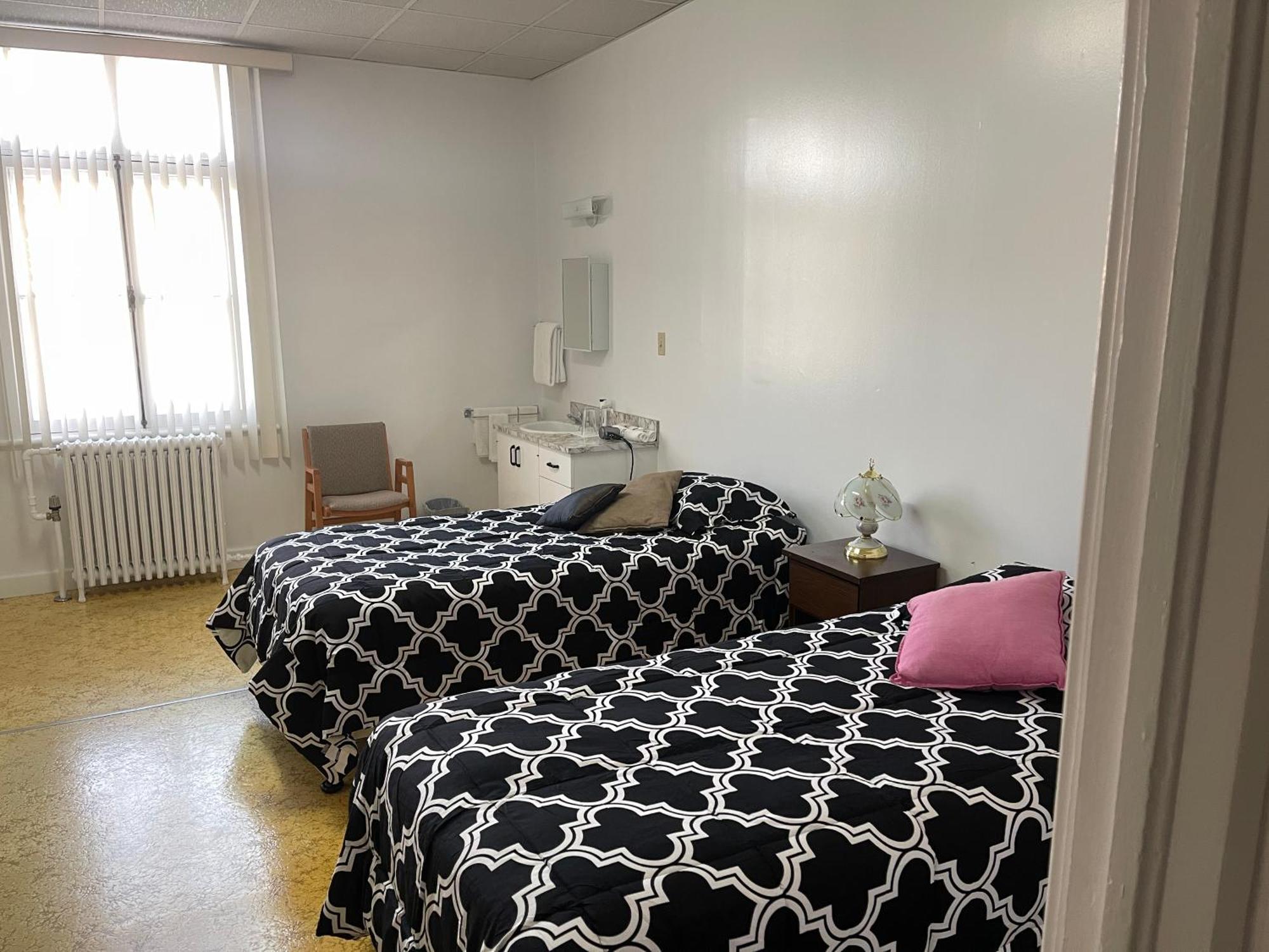 Le Couvent Appartement Sainte Anne-des-Chênes Buitenkant foto