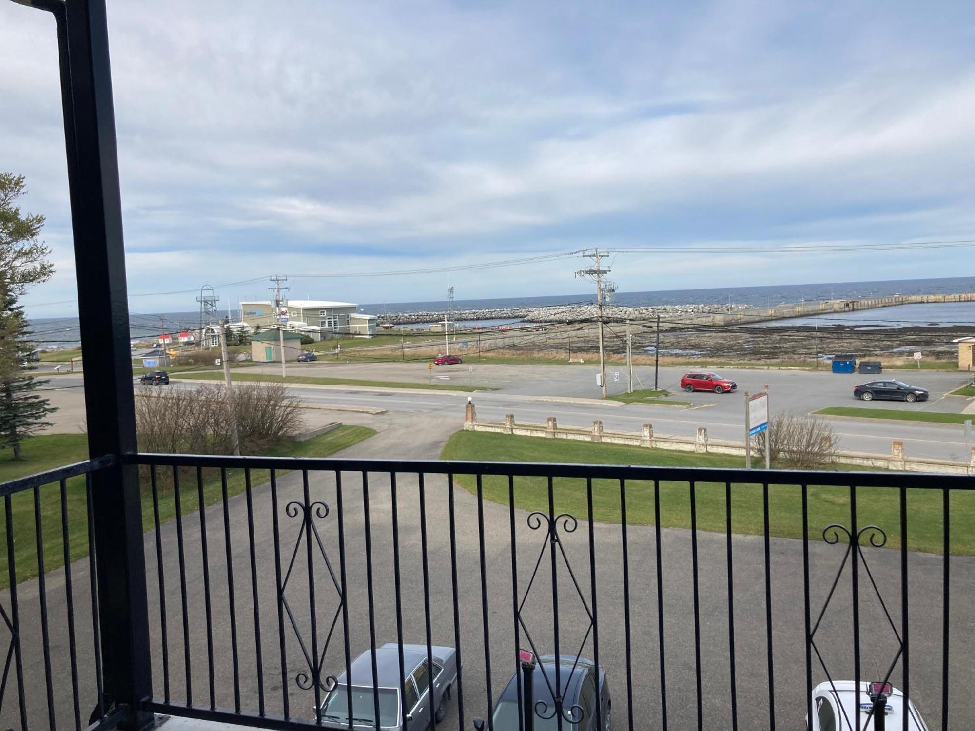 Le Couvent Appartement Sainte Anne-des-Chênes Buitenkant foto